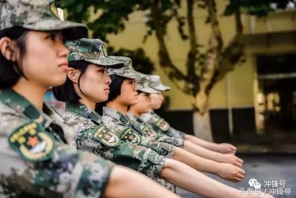 全國征兵網(wǎng)女兵，新時代下的巾幗英雄，全國征兵網(wǎng)女兵，新時代巾幗英雄展風(fēng)采