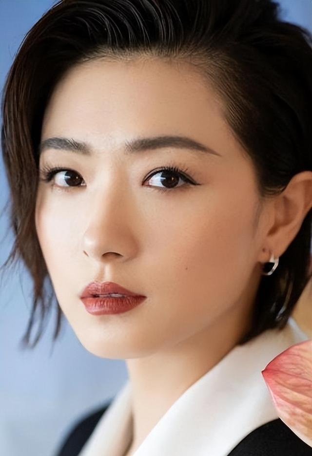 探索演員萬茜的獨(dú)特魅力與演藝之路，演員萬茜的獨(dú)特魅力與演藝之路探索