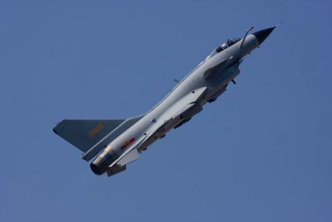 殲10戰(zhàn)斗機(jī)圖片大全，探索中國(guó)空軍杰出代表的壯麗風(fēng)采，殲10戰(zhàn)斗機(jī)壯麗風(fēng)采，中國(guó)空軍杰出代表的全方位展示圖片大全