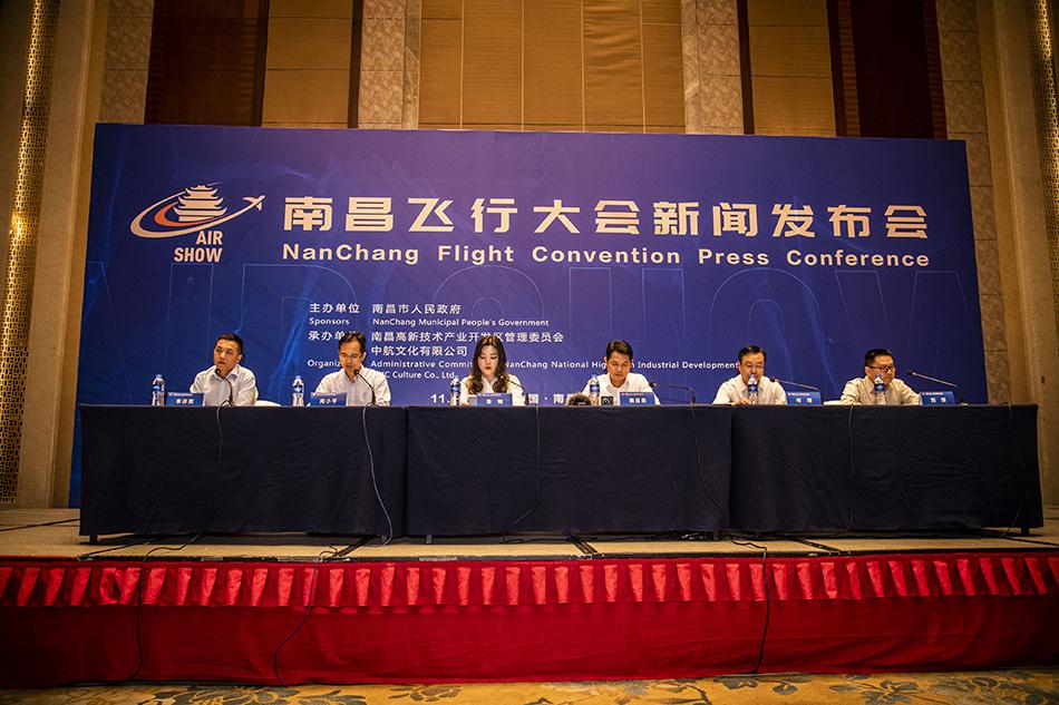 梟龍戰(zhàn)斗機與殲-10，中國航空工業(yè)的驕傲，中國航空工業(yè)的驕傲，梟龍戰(zhàn)斗機與殲-10的輝煌篇章