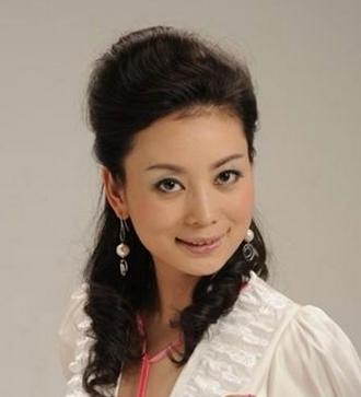 朱軍和董卿結(jié)婚了，一段佳話(huà)，一場(chǎng)熱議的解讀與SEO洞察，朱軍與董卿的婚姻佳話(huà)，解讀與SEO洞察熱議啟幕