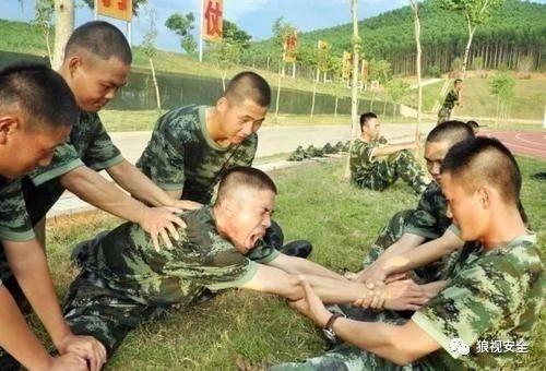 近視400度能否參軍？深度解析視力要求與參軍資格，近視400度參軍資格解析，視力要求與可能性探討