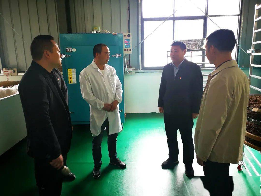 翁源縣發(fā)展和改革局最新領(lǐng)導(dǎo)團隊介紹，翁源縣發(fā)展和改革局領(lǐng)導(dǎo)團隊介紹