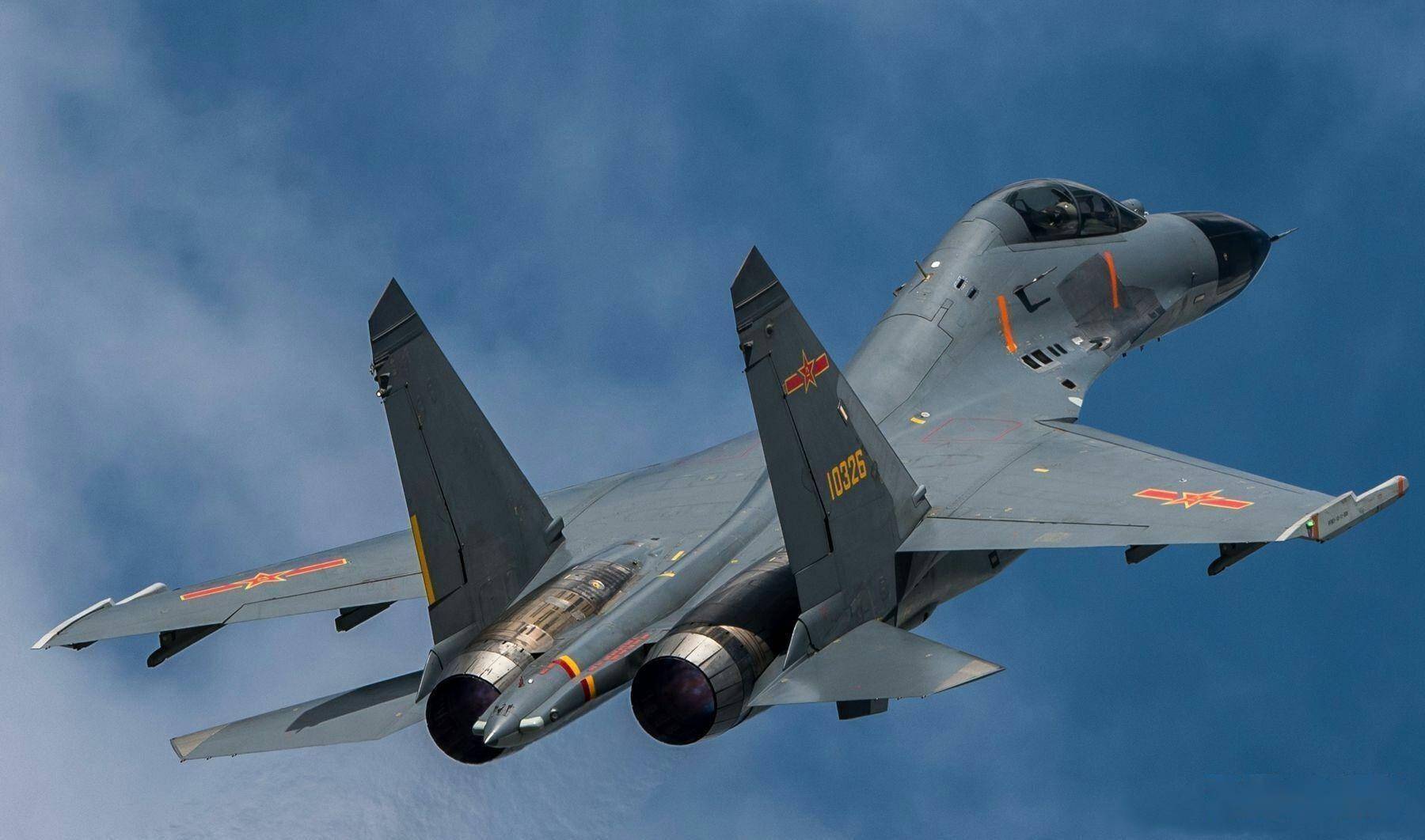 殲-11B戰(zhàn)機(jī)，中國空中力量的璀璨明珠，殲-11B戰(zhàn)機(jī)，中國空中力量的耀眼明珠