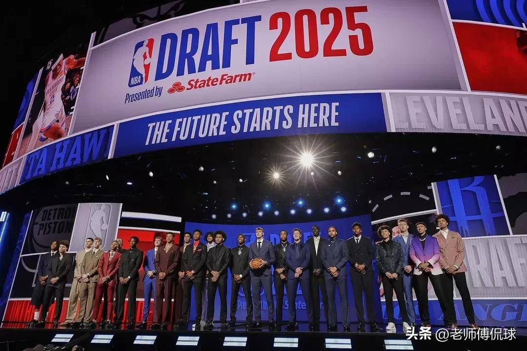 預(yù)測(cè)澳門彩票市場，未來走向與天天開好彩的可能性（2025年展望），澳門彩票市場未來走向預(yù)測(cè)，展望天天開好彩的2025年發(fā)展之路。